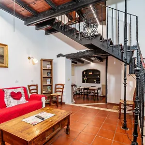 Casa Trasteverina , Roma Italia